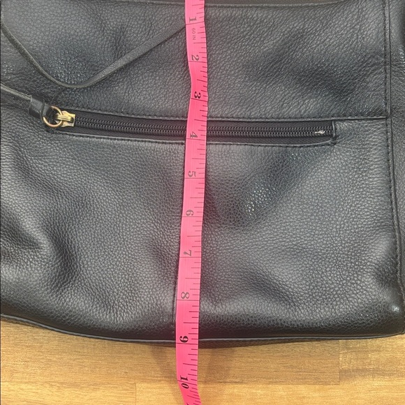 The Sak Chic Black Leather Crossbody Bag - Picture 13 of 14